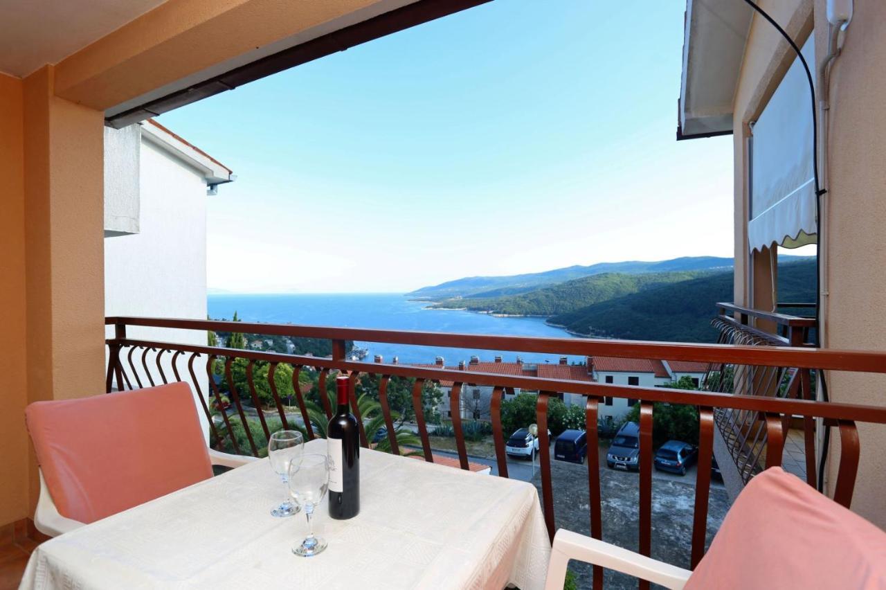 Apartments Emilia ラバック エクステリア 写真